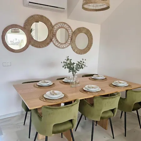 Elviria 2-level Beach-pool Access, Fully Equipped Marbella